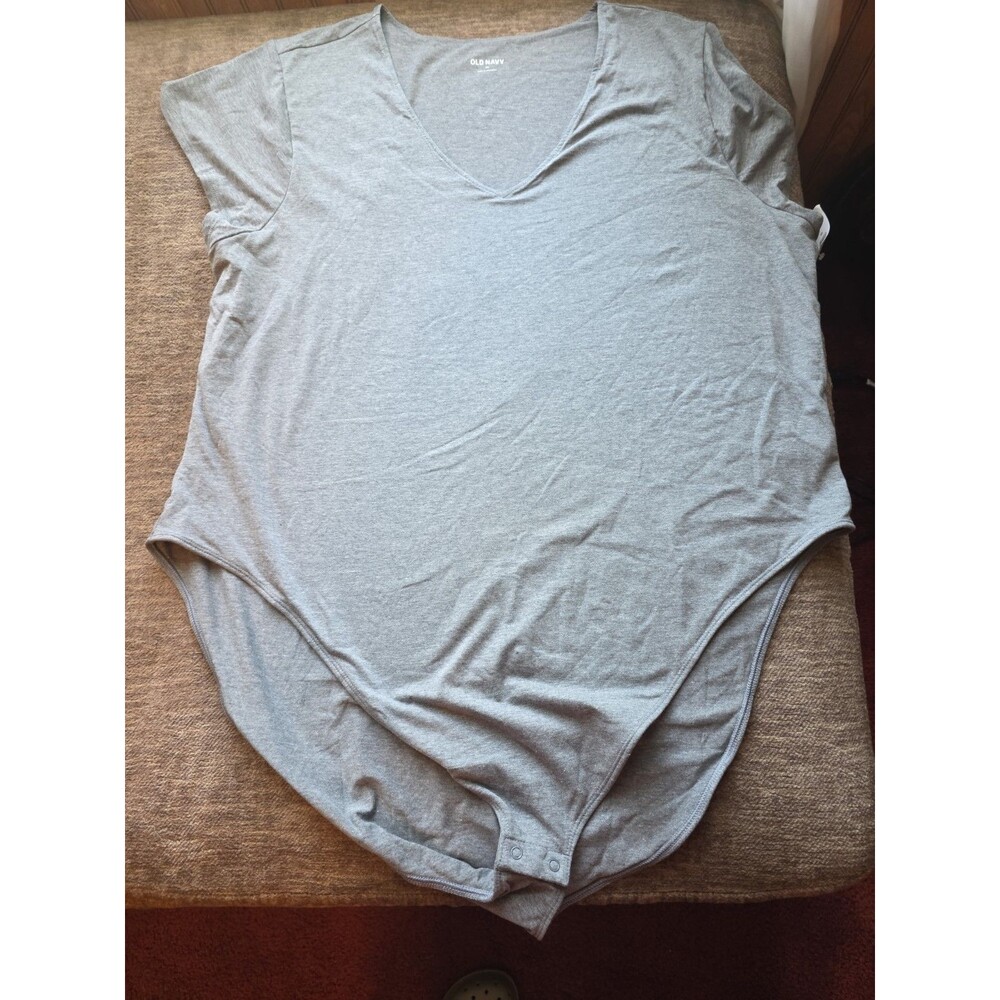 Old Navy Womens Size 4X Fitted Light Gray Short-Sleeve V-Neck Bodysuit NWT